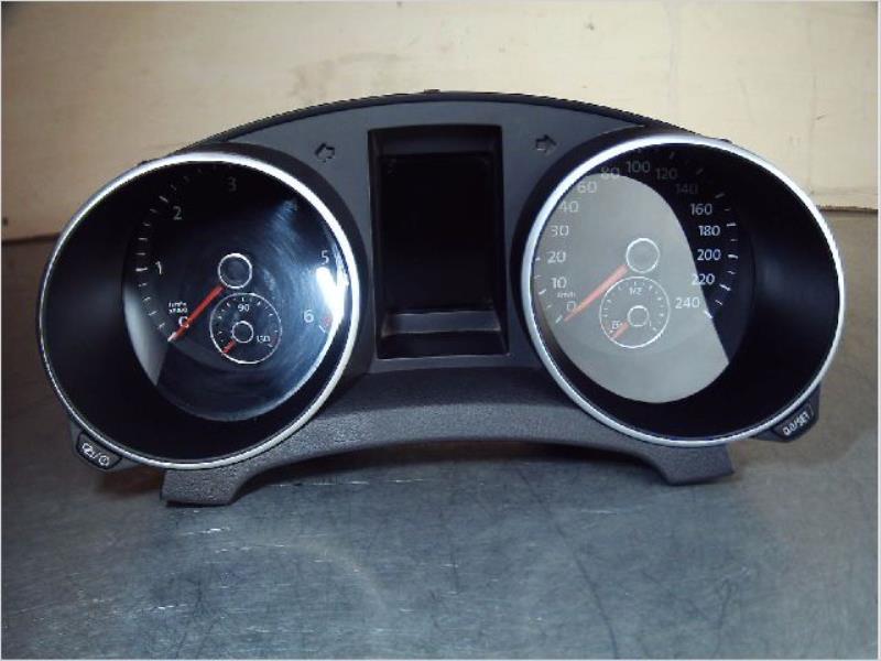 Compteur VOLKSWAGEN GOLF VI Diesel - 1