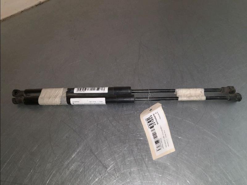Verin de coffre PEUGEOT 208 Diesel - 1