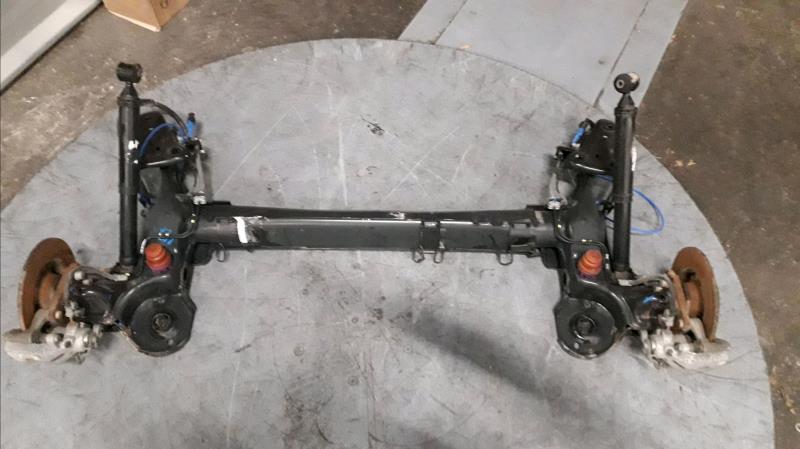 Train arriere complet PEUGEOT 208 Essence - 1