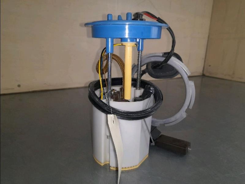 Pompe immergee VOLKSWAGEN GOLF PLUS Essence - 1
