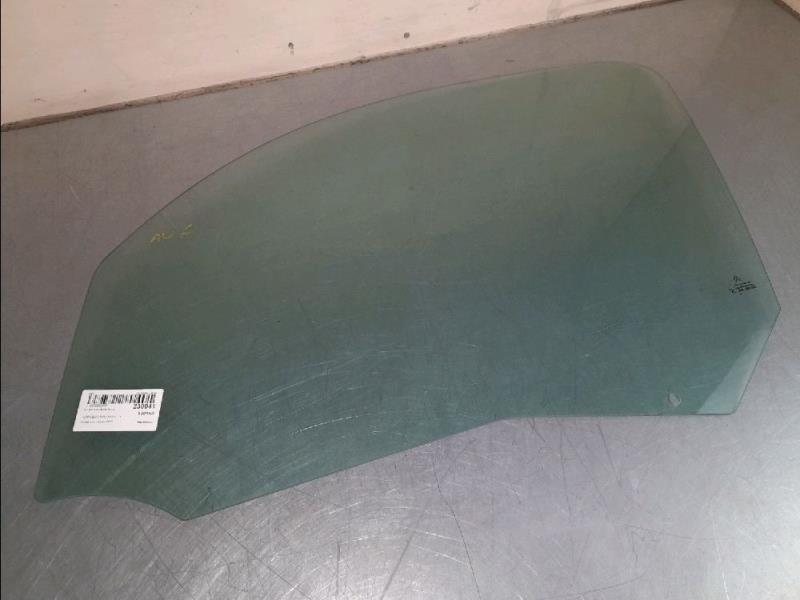 Vitre avant gauche CITROEN C3 PICASSO Essence - 1