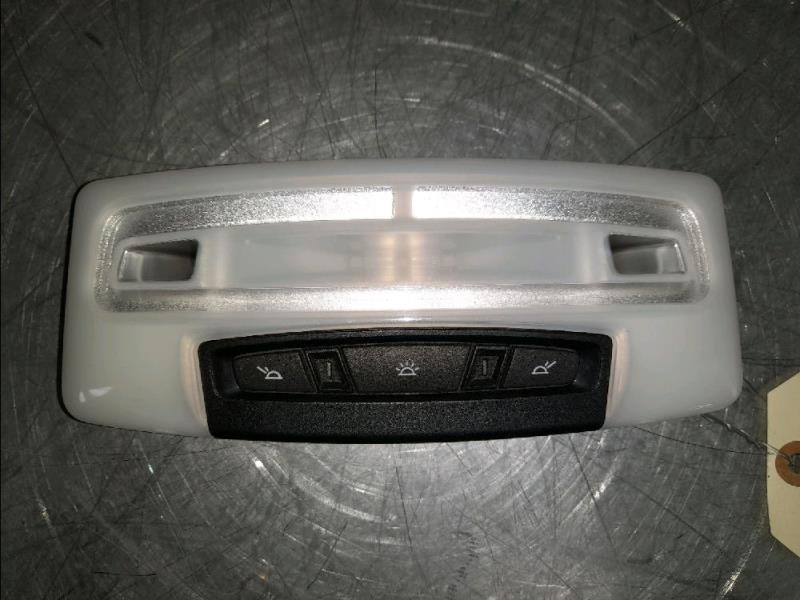 Eclairage de plafonnier BMW SERIE 1 II Diesel - 1