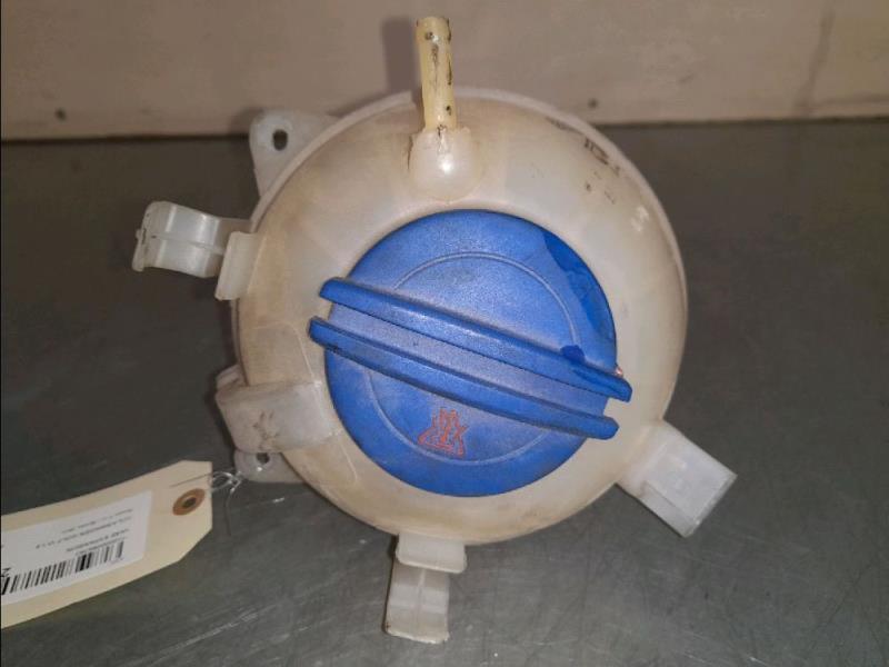 Vase d'expansion VOLKSWAGEN GOLF VI Diesel - 1