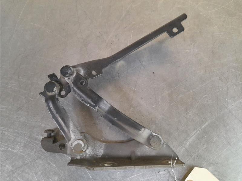 Charniere de capot VOLKSWAGEN GOLF VI Diesel - 1