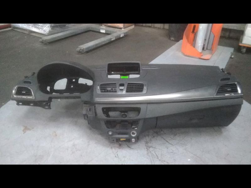 Planche de bord complete RENAULT MEGANE III Diesel - 1