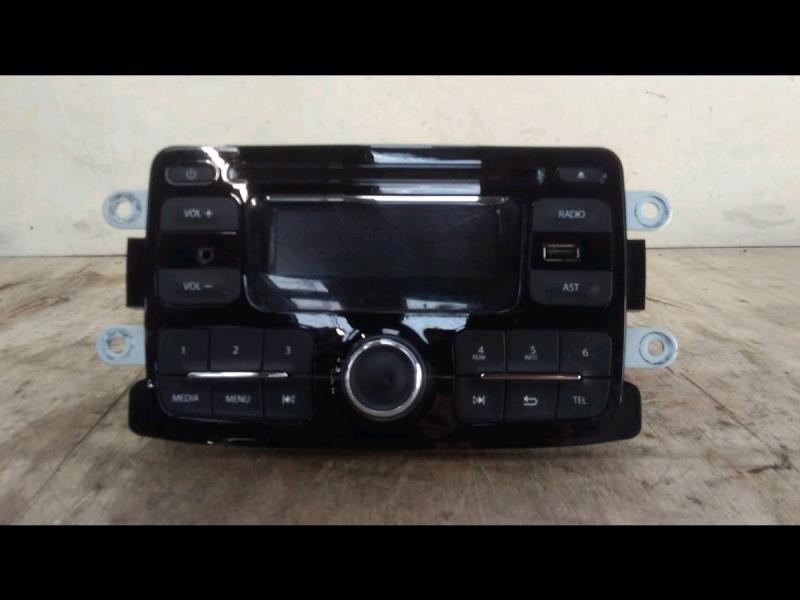 Autoradio d'origine RENAULT CAPTUR Diesel - 1