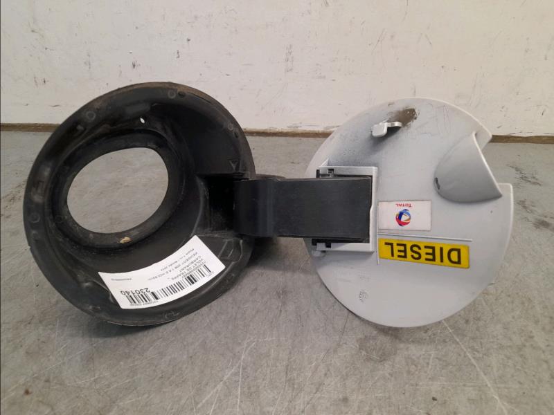 Trappe d'essence PEUGEOT 208 Diesel - 1