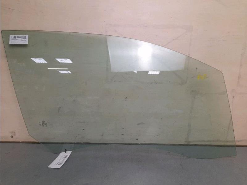Vitre avant droit PEUGEOT 208 Diesel - 1