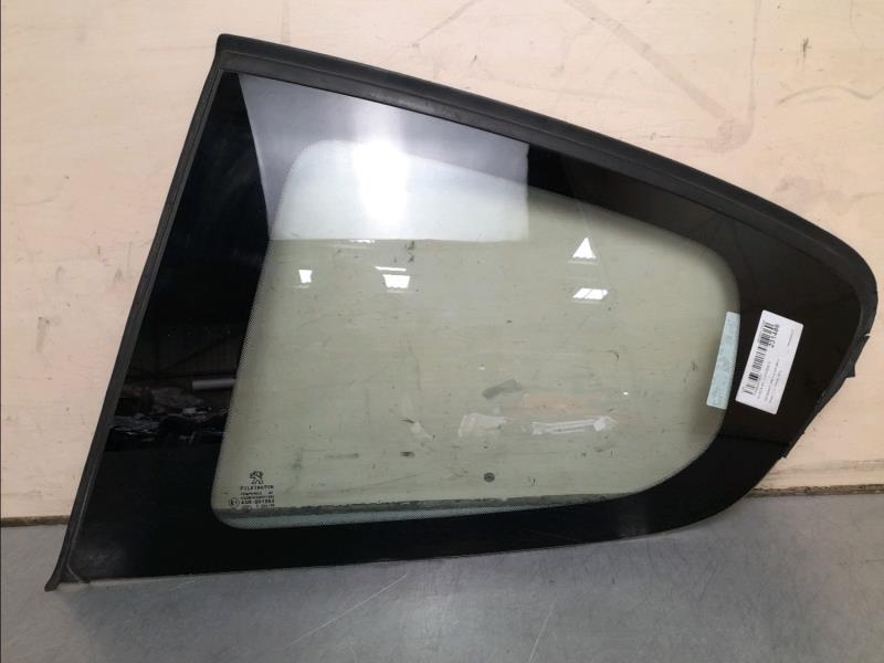 Custode arriere gauche PEUGEOT 208 Diesel - 1