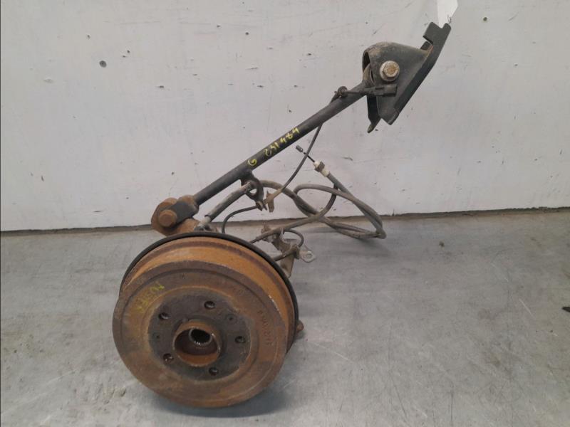 Fusee avant gauche DACIA DUSTER Diesel - 1