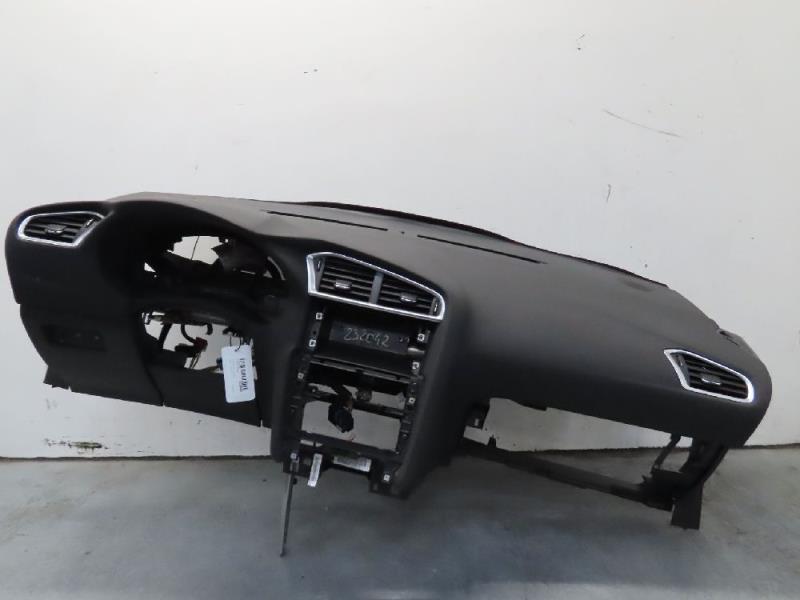 Planche de bord complete CITROEN C4 II Diesel - 1
