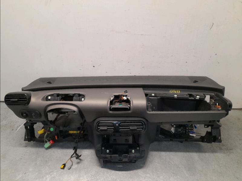 Planche de bord complete CITROEN C4 CACTUS Essence - 1