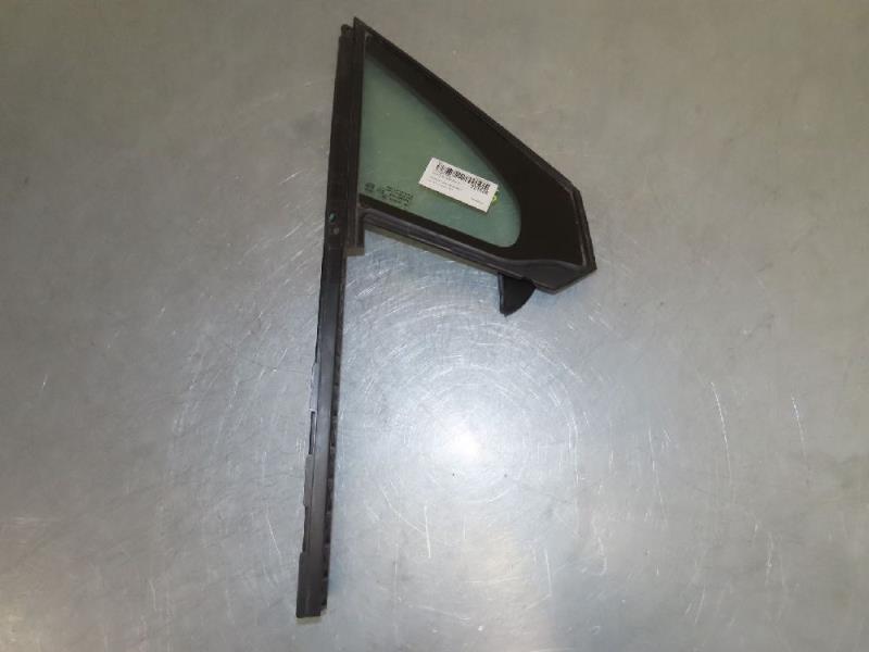 Custode avant droit PEUGEOT 208 Diesel - 1