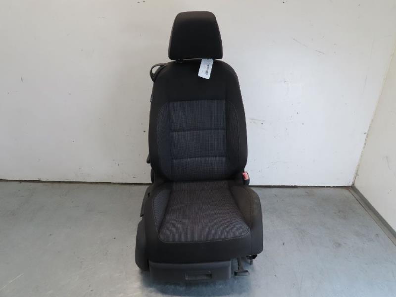 Siege avant droit VOLKSWAGEN GOLF VI Essence - 1