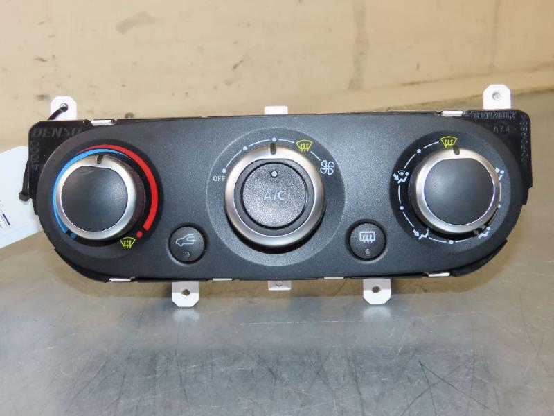 Commande chauffage RENAULT CLIO IV Diesel - 1