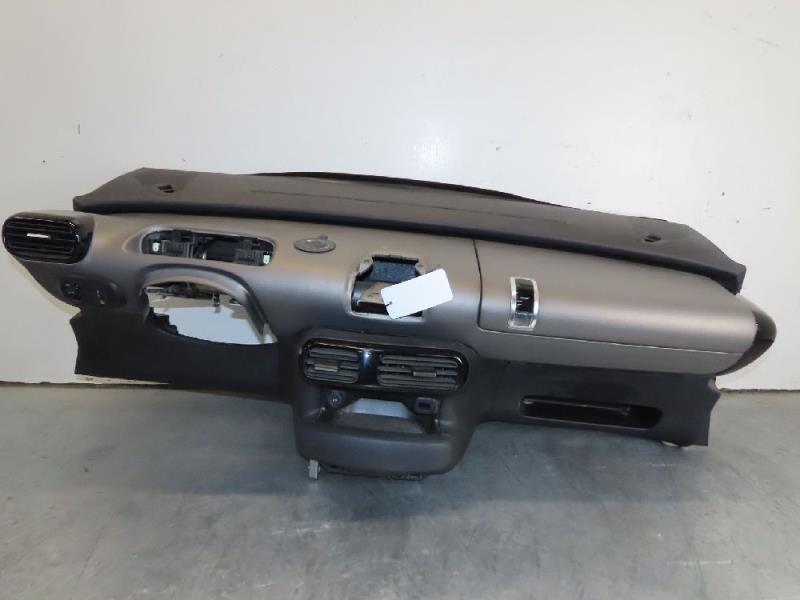 Planche de bord complete CITROEN C4 CACTUS Diesel - 1