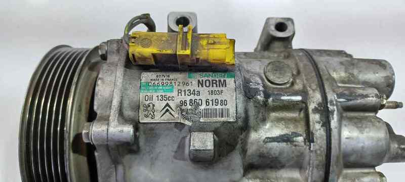 Compresseur clim CITROEN C8 HDI 120 PREMIER  - 1