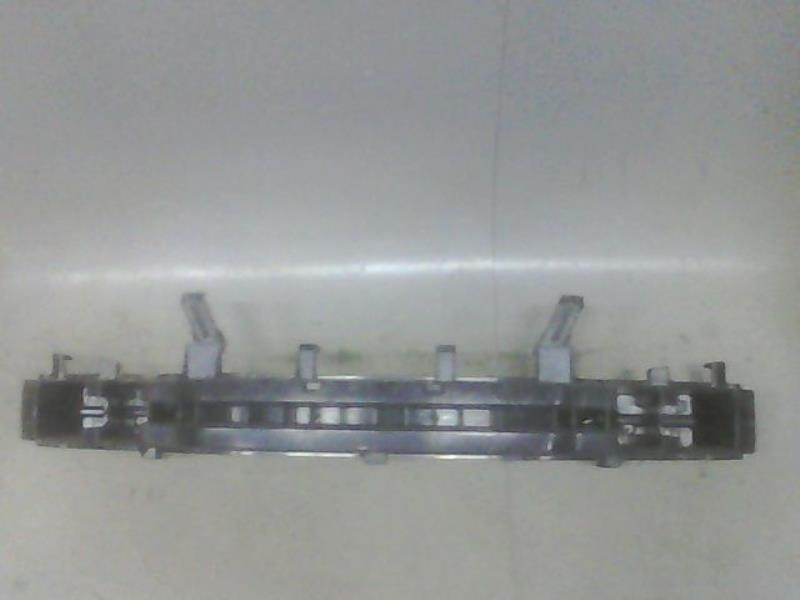 Renfort pare choc avant (traverse)