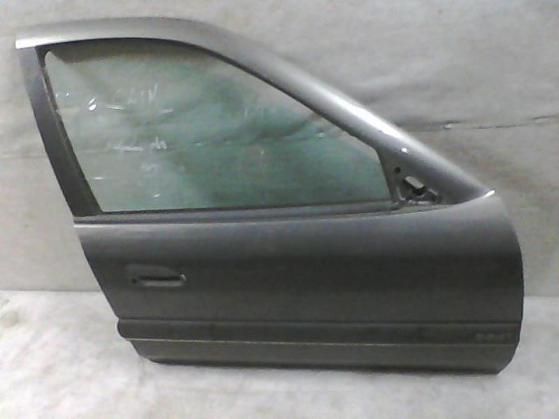 Porte avant droit
