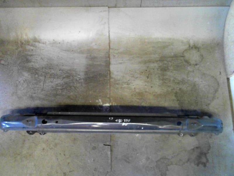 Renfort pare choc avant (traverse)