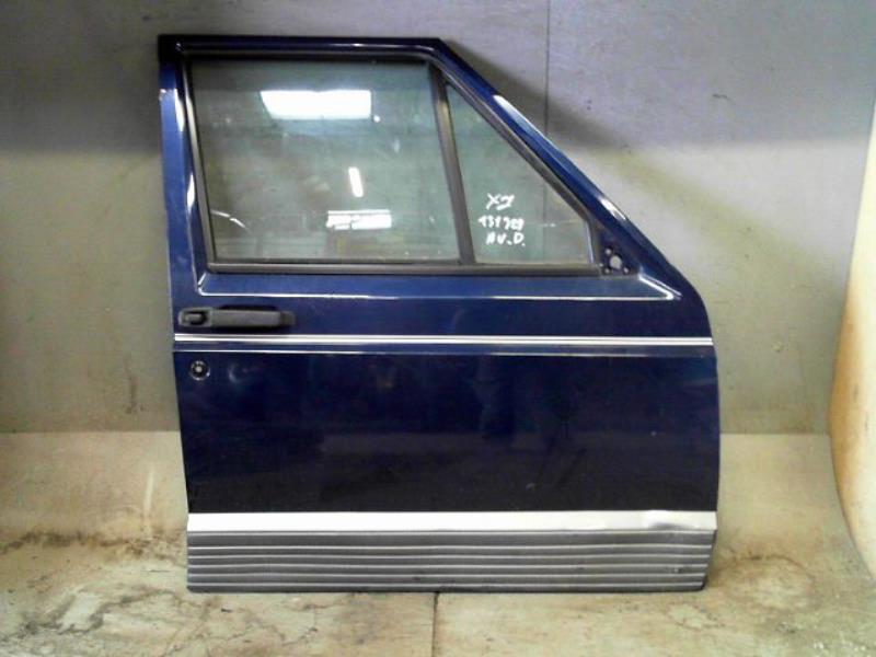 Porte avant droit