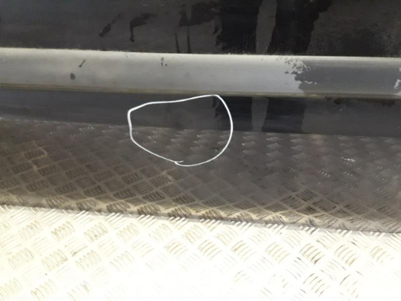 Porte avant gauche