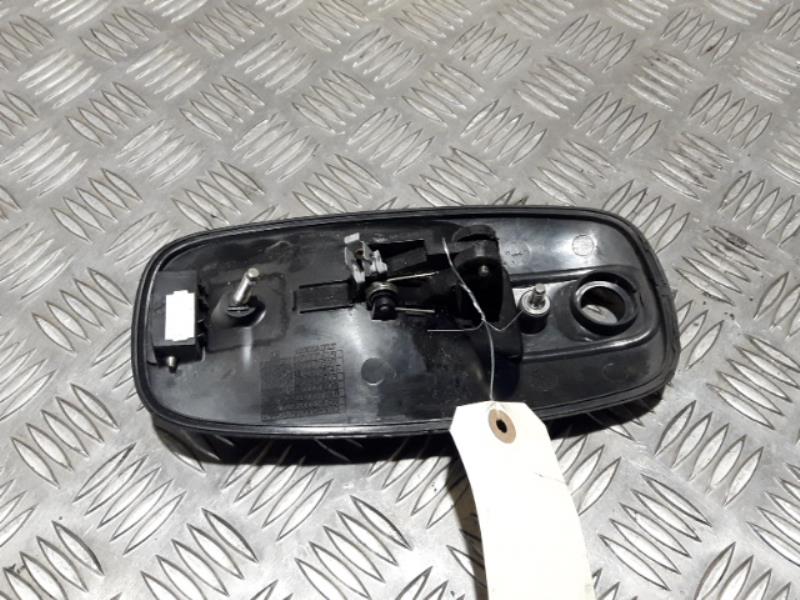 Poignee porte avant droit