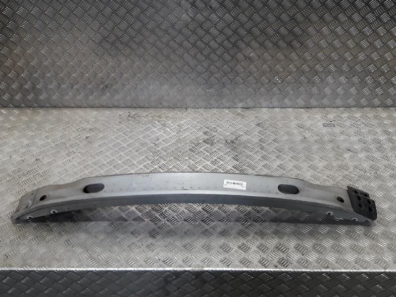 Renfort pare choc avant (traverse)
