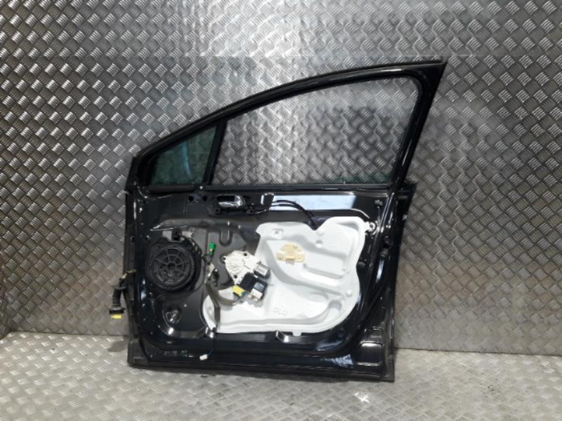 Porte avant droit