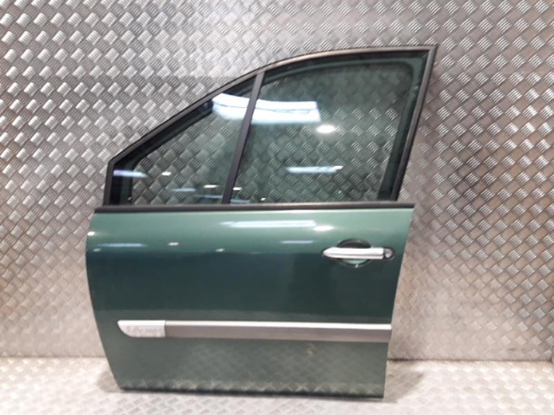 Porte avant gauche