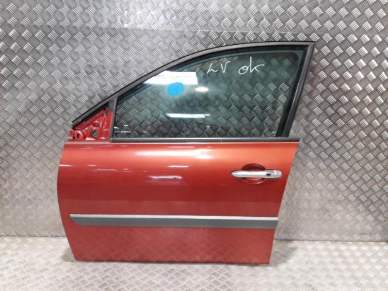 Porte avant gauche