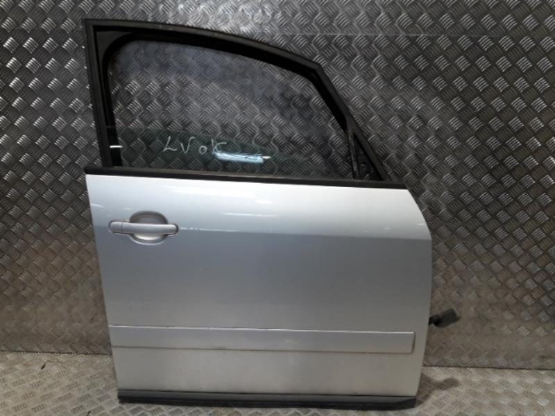 Porte avant droit