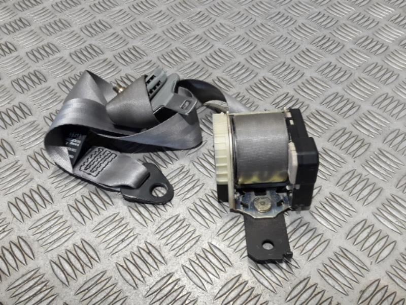 Ceinture avant droit