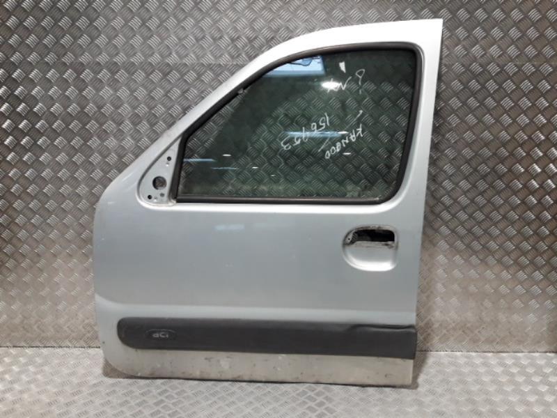 Porte avant gauche