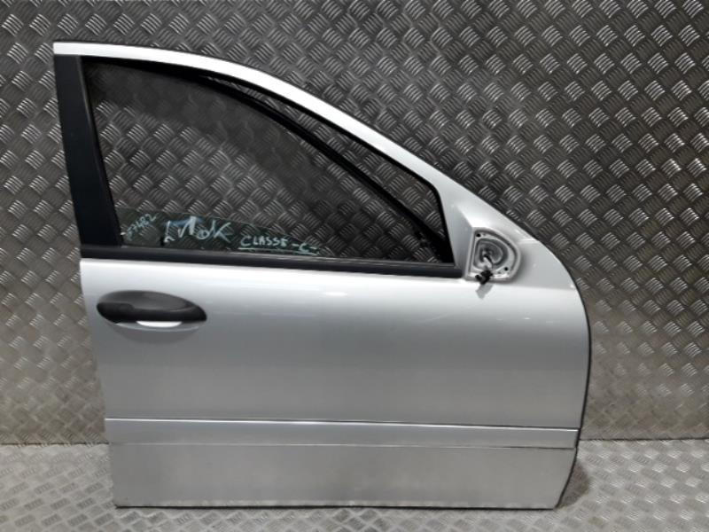 Porte avant droit