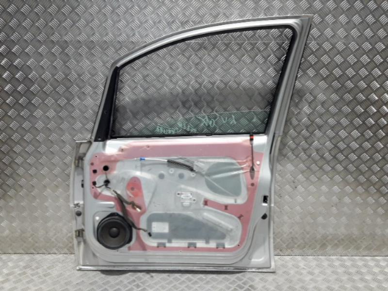 Porte avant droit