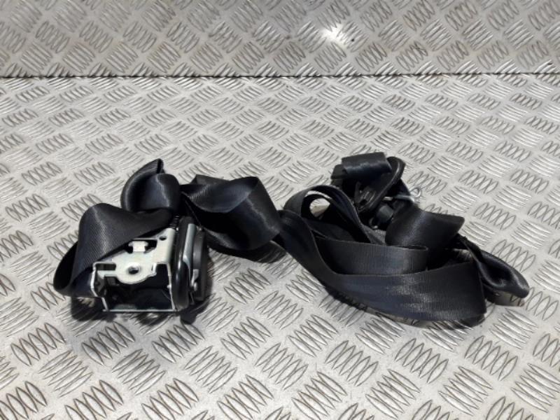 Ceinture avant gauche