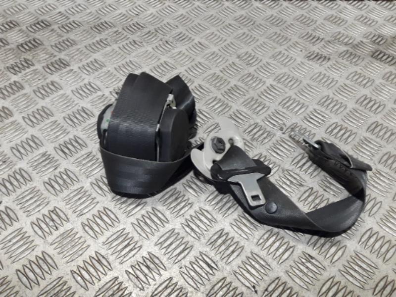 Ceinture avant gauche