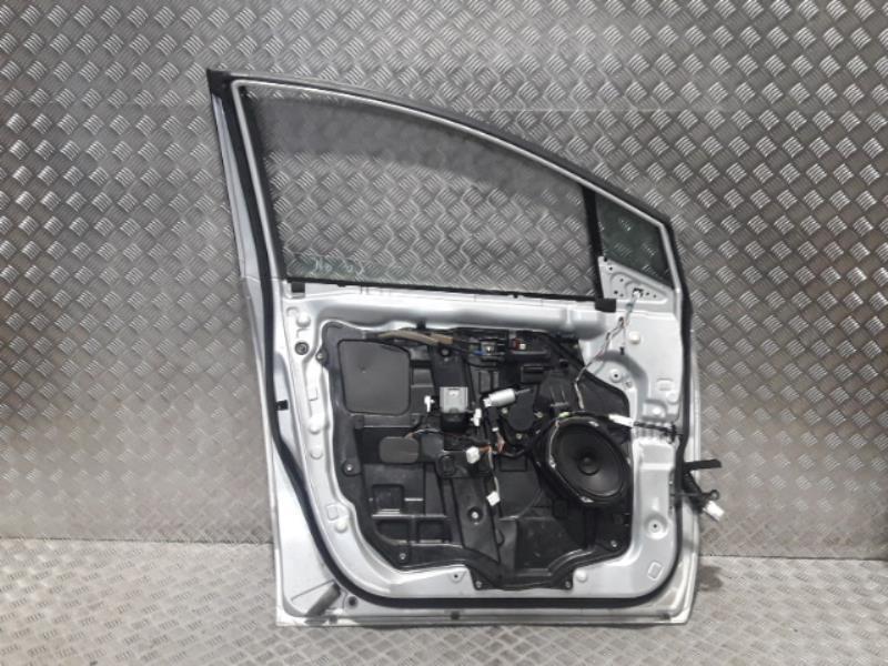 Porte avant gauche