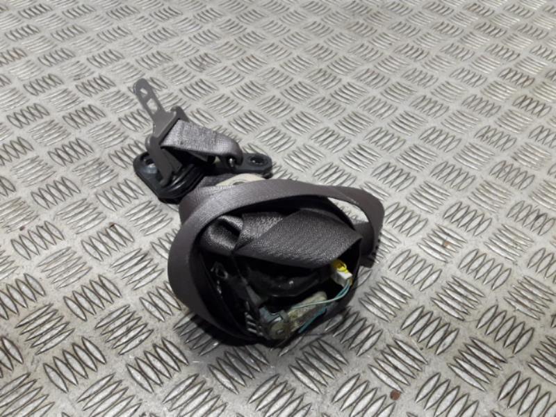Ceinture avant droit