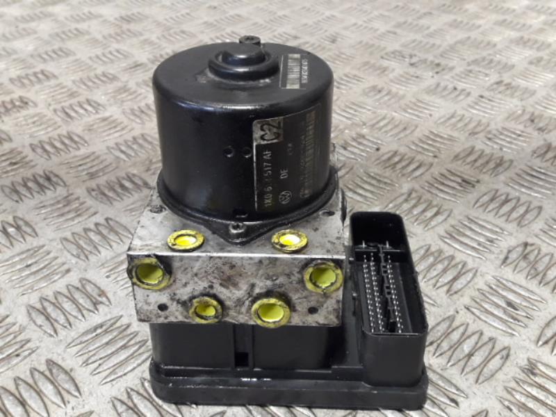 Bloc ABS (freins anti-blocage)