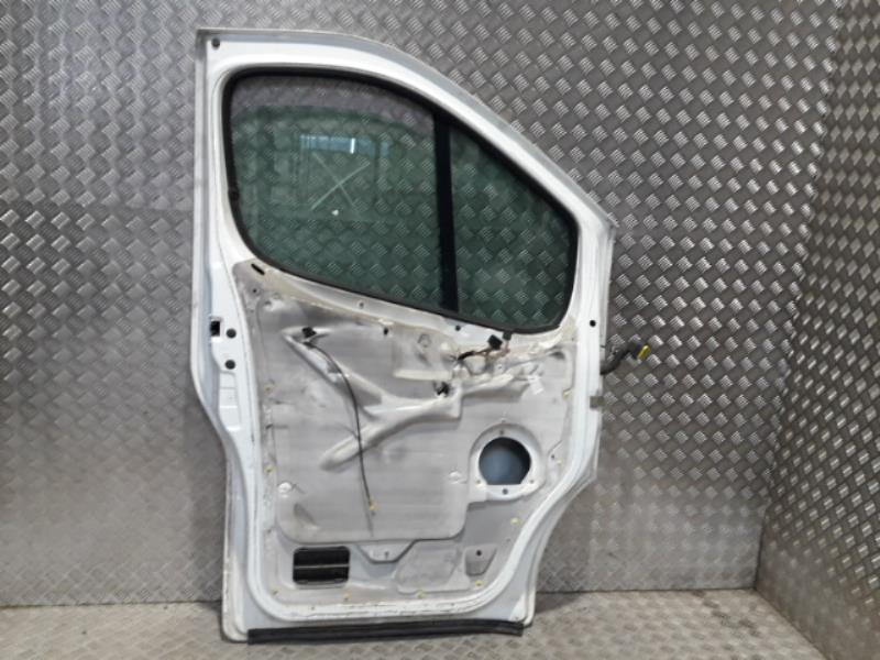 Porte avant gauche