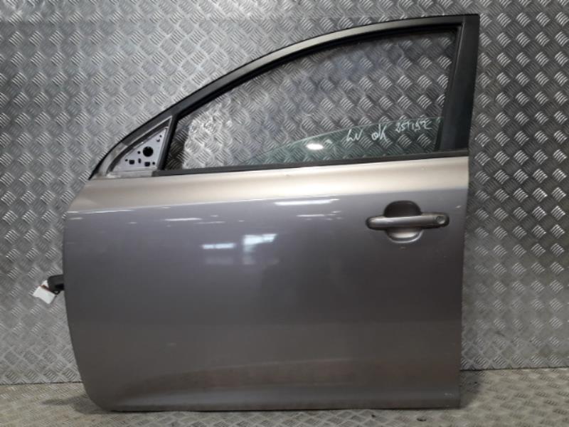 Porte avant gauche
