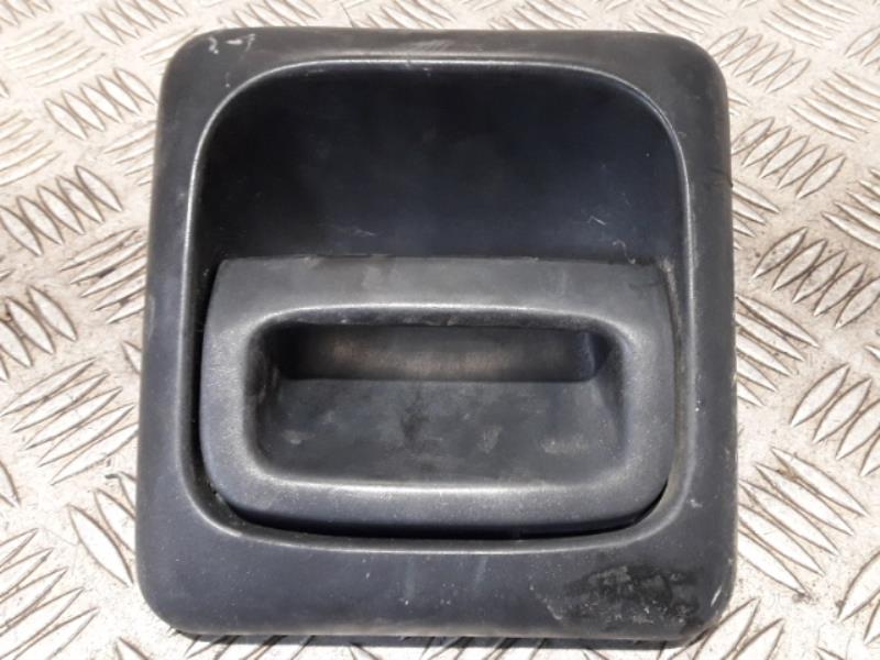 Poignee porte avant gauche