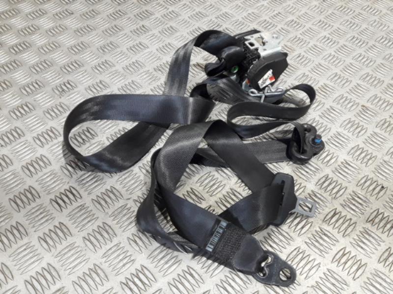 Ceinture avant gauche