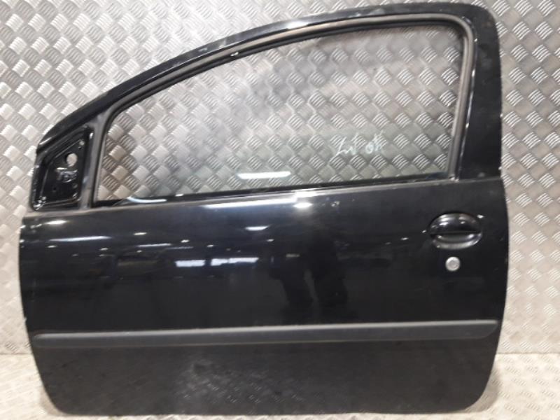 Porte avant gauche