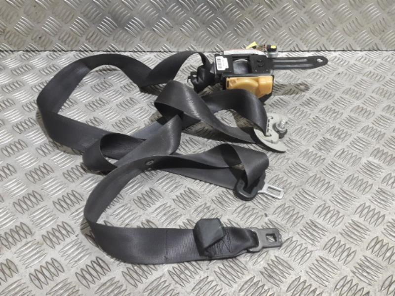 Ceinture avant gauche