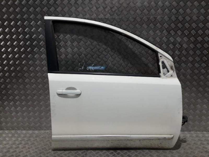 Porte avant droit