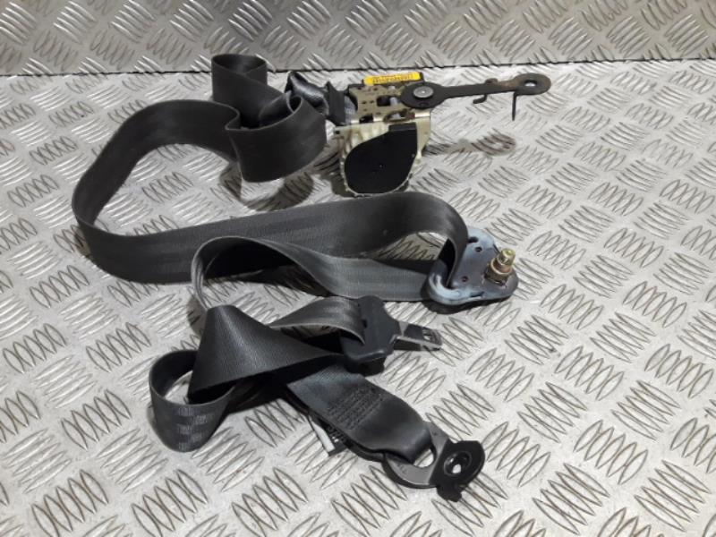 Ceinture avant gauche