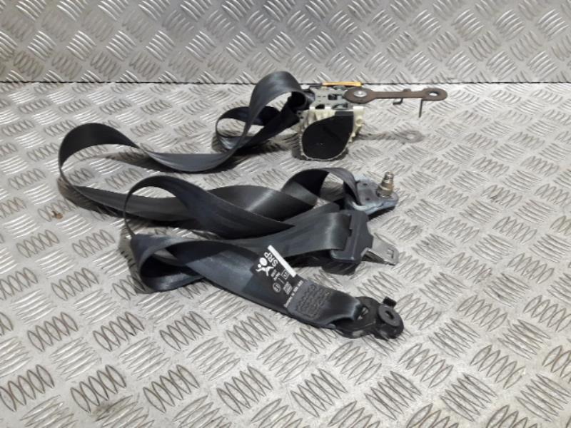 Ceinture avant gauche
